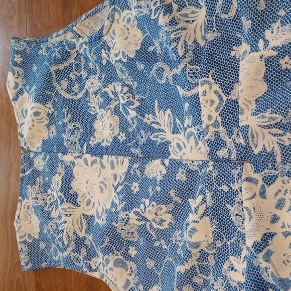 Three e-m-a Skater Blue Floral Dress size small - Picture 5 of 5
